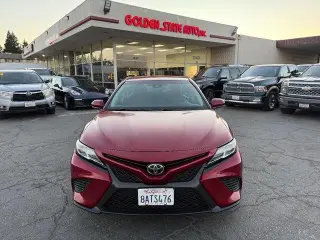 Toyota Camry 2018 SE 4dr Sedán