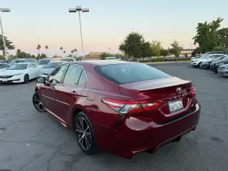 Toyota Camry 2018 SE 4dr Sedán