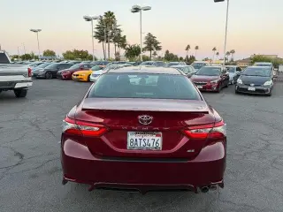 Toyota Camry 2018 SE 4dr Sedán