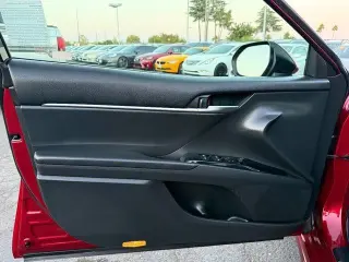 Toyota Camry 2018 SE 4dr Sedán