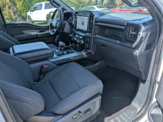 Ford F-150 2023 4x4 XLT 4 puertas SuperCrew 5.5 pies. SB