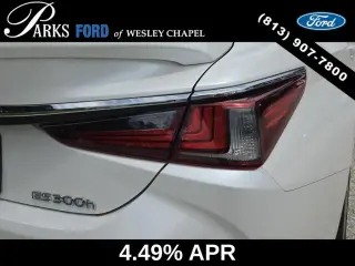 Lexus ES 300h 2022 Ultra Luxury 4dr Sedan