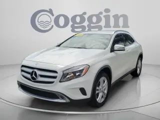 Mercedes-Benz GLA 2017 GLA 250 4dr SUV