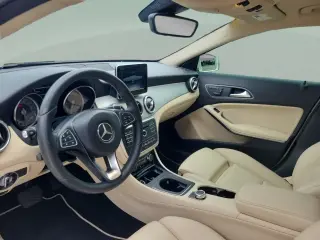 Mercedes-Benz GLA 2017 GLA 250 4dr SUV