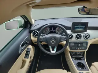 Mercedes-Benz GLA 2017 GLA 250 4dr SUV