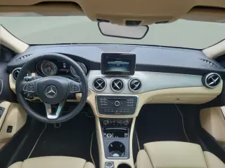 Mercedes-Benz GLA 2017 GLA 250 4dr SUV