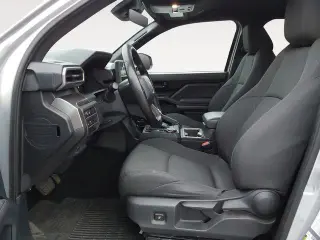 Toyota Tacoma 2024 4x4 SR5 4dr Double Cab 5.0 ft SB