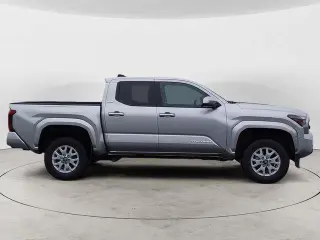 Toyota Tacoma 2024 4x4 SR5 4dr Double Cab 5.0 ft SB