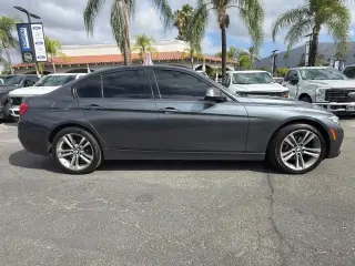 BMW Serie 3 2016 328i 4dr Sedán SULEV