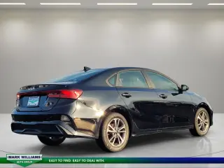 Kia Forte 2023 LXS 4dr Sedán