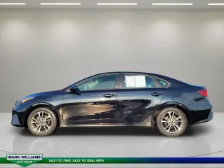 Kia Forte 2023 LXS 4dr Sedán