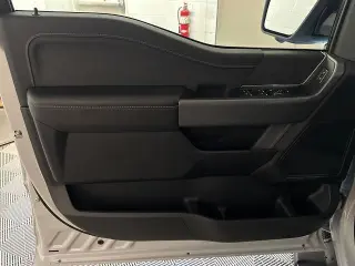 Ford F-150 2025 4x2 XLT 4dr SuperCrew 5.5 ft. SB