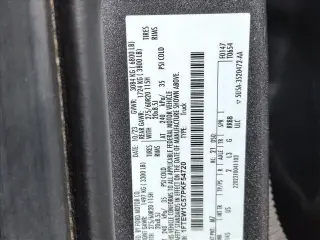 Ford F-150 2023 4x2 XLT 4 puertas SuperCrew baúl de 5.5 pies