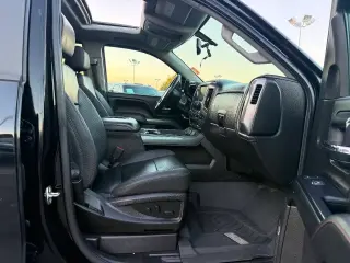 GMC Sierra 1500 2018 4x4 SLT 4p. Cabina de Tripulación 5.8 ft. CB