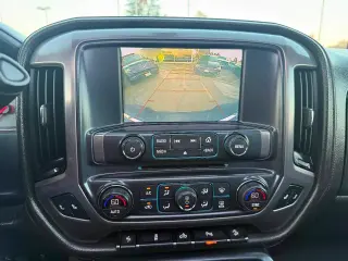 GMC Sierra 1500 2018 4x4 SLT 4p. Cabina de Tripulación 5.8 ft. CB