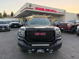 GMC Sierra 1500 2018 4x4 SLT 4p. Cabina de Tripulación 5.8 ft. CB