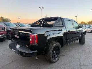 GMC Sierra 1500 2018 4x4 SLT 4p. Cabina de Tripulación 5.8 ft. CB