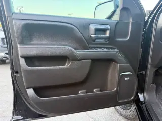 GMC Sierra 1500 2018 4x4 SLT 4p. Cabina de Tripulación 5.8 ft. CB