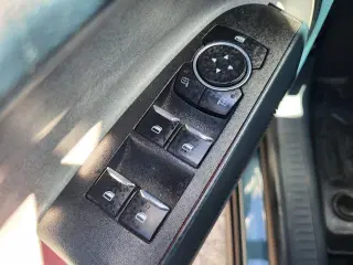 Ford Maverick 2023 XL 4dr SuperCrew 4.5 ft. SB