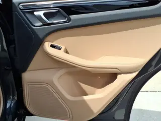 Porsche Macan 2023 AWD T 4dr SUV