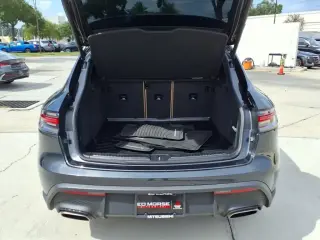 Porsche Macan 2023 AWD T 4dr SUV