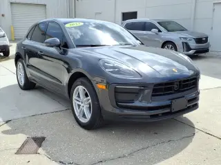 Porsche Macan 2023 AWD T 4dr SUV
