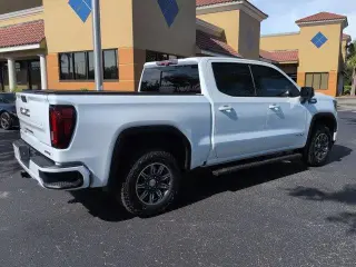GMC Sierra 1500 2024 4x4 AT4 4dr Crew Cab 5.8 ft. CB