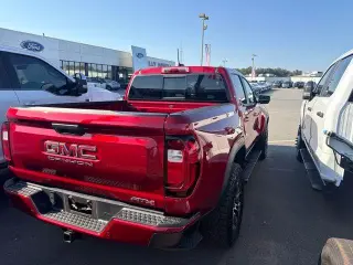 GMC Canyon 2024 4x4 AT4 4p Puerta de Tripulación 5 ft. CB