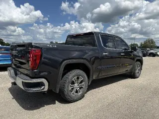 GMC Sierra 1500 2025 4x4 SLT 4p Crew Cab 5.8 ft. CB