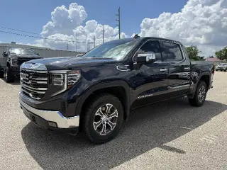 GMC Sierra 1500 2025 4x4 SLT 4p Crew Cab 5.8 ft. CB