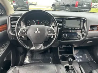 Mitsubishi Outlander 2014 AWD GT 4dr SUV