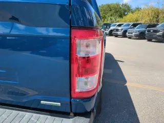 Ford F-150 2023 4x2 XL 4dr SuperCrew 5.5 ft. SB