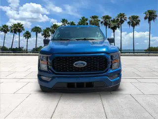Ford F-150 2023 4x2 XL 4dr SuperCrew 5.5 ft. SB