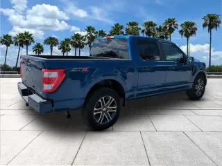 Ford F-150 2023 4x2 XL 4dr SuperCrew 5.5 ft. SB