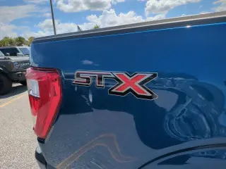 Ford F-150 2023 4x2 XL 4dr SuperCrew 5.5 ft. SB