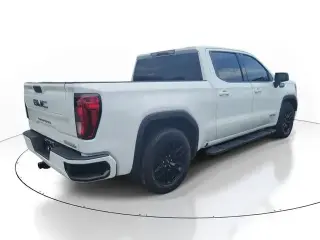 GMC Sierra 1500 Limited 2022 4x2 Elevation 4dr Crew Cab 5.8 ft. SB