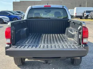 Toyota Tacoma 2023 4x2 SR 4dr Access Cab 6.1 ft LB