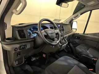 Ford Transit 2025 250 3dr SWB Tech Cargo Van