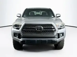 Toyota Tacoma 2017 4x2 TRD Off-Road 4dr Double Cab 5.0 ft SB