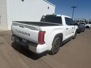 Toyota Tundra 2023 4x4 Limited 4dr CrewMax Cab Pickup SB