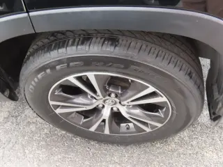Toyota Highlander 2019 LE 4dr SUV (2.7L I4)