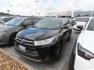 Toyota Highlander 2019 LE 4dr SUV (2.7L I4)