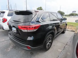 Toyota Highlander 2019 LE 4dr SUV (2.7L I4)