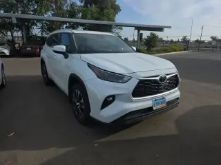 Toyota Highlander 2023 AWD XLE 4dr SUV