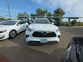 Toyota Highlander 2023 AWD XLE 4dr SUV