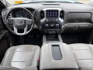 GMC Sierra 1500 2021 4x4 SLT 4 puertas Cabina Crew 5.8 pies SB