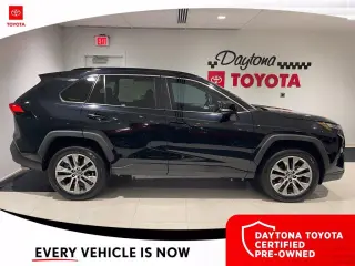 Toyota RAV4 2022 XLE Premium 4dr SUV