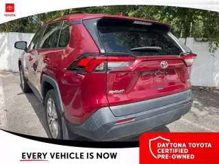 Toyota RAV4 2024 XLE Premium 4dr SUV