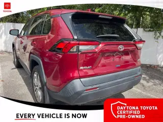 Toyota RAV4 2024 XLE Premium 4dr SUV