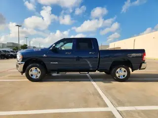 Ram 2500 2022 4x4 Tradesman 4dr Crew Cab 6.3 ft. SB Pickup
